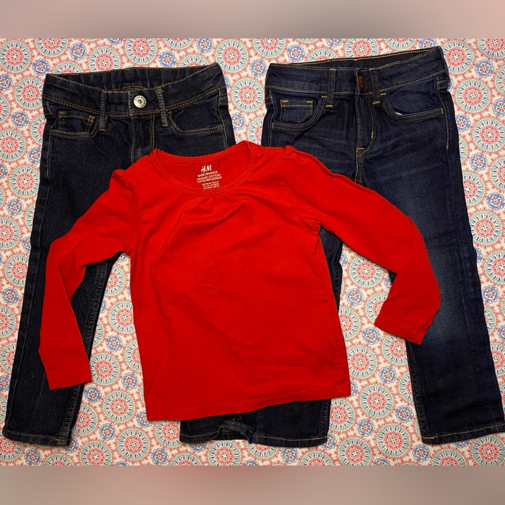 🌟❣️4/$10❣️🌟1 1/2-2yrs H&M bundle. 2 pairs of jeans and red long sleeve shirt
